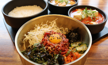 육회비빔밥&찌개(된장/김치)